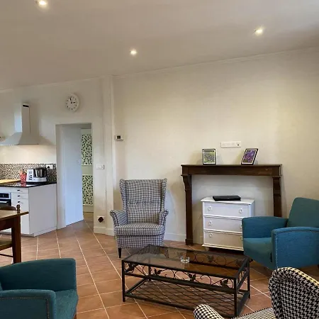 Romantique Au Château De Bisseret Avec Golf Et Grandes Randonnées - Fr-1-489-438 Hébergement de vacances